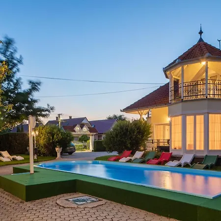 Bed & Breakfast Admiral Family