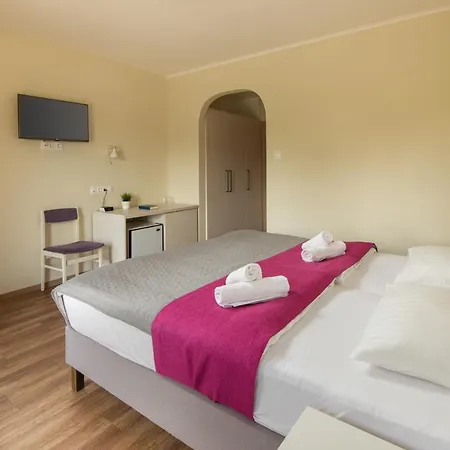Panzió Admiral Family 4*